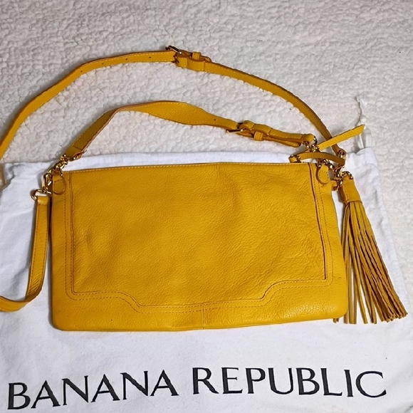 Banana Republic Mustard Leather Crossbody‎ Bag
